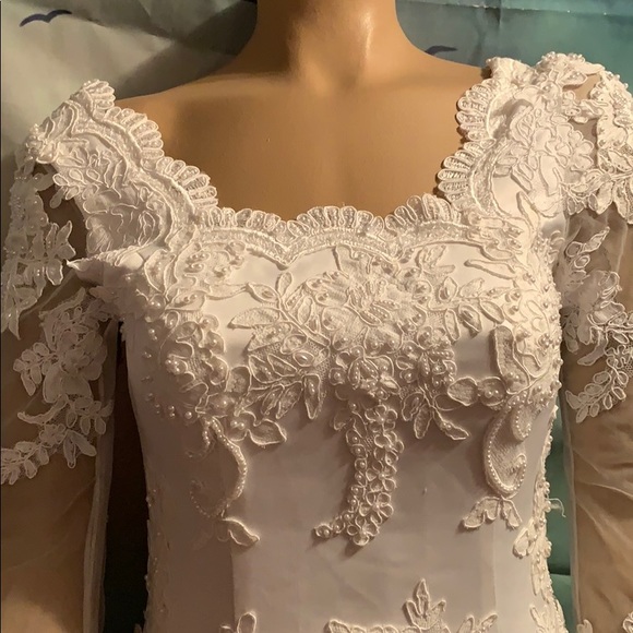 Gorgeous Wedding gown 10 White long train being dry cleaned - Picture 7 of 9